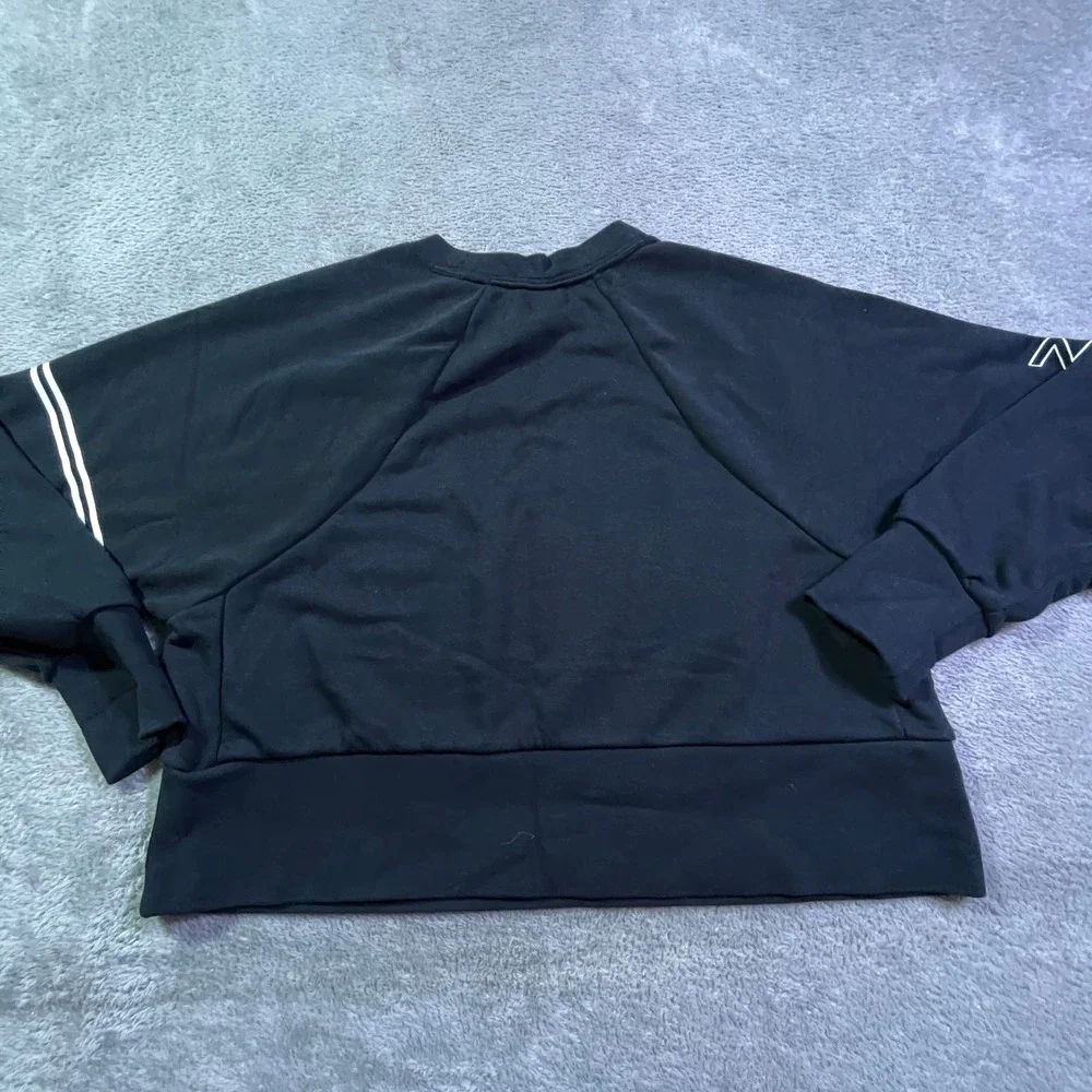 Nike Pro Dri Fit Black Cropped Sweatshirt Women's‎ Size Medium